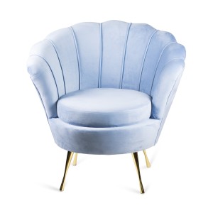 Fotel tapicerowany muszelka uszak do salonu na metalowych nogach błękitny niebieski mebel tkanina magic velvet miękki elegancki 